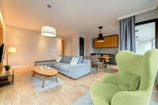 Апартаменты Dom & House - Apartments Old Town Szafarnia Гданьск One-Bedroom Apartment with River View and Balcony (4 Adults)-1